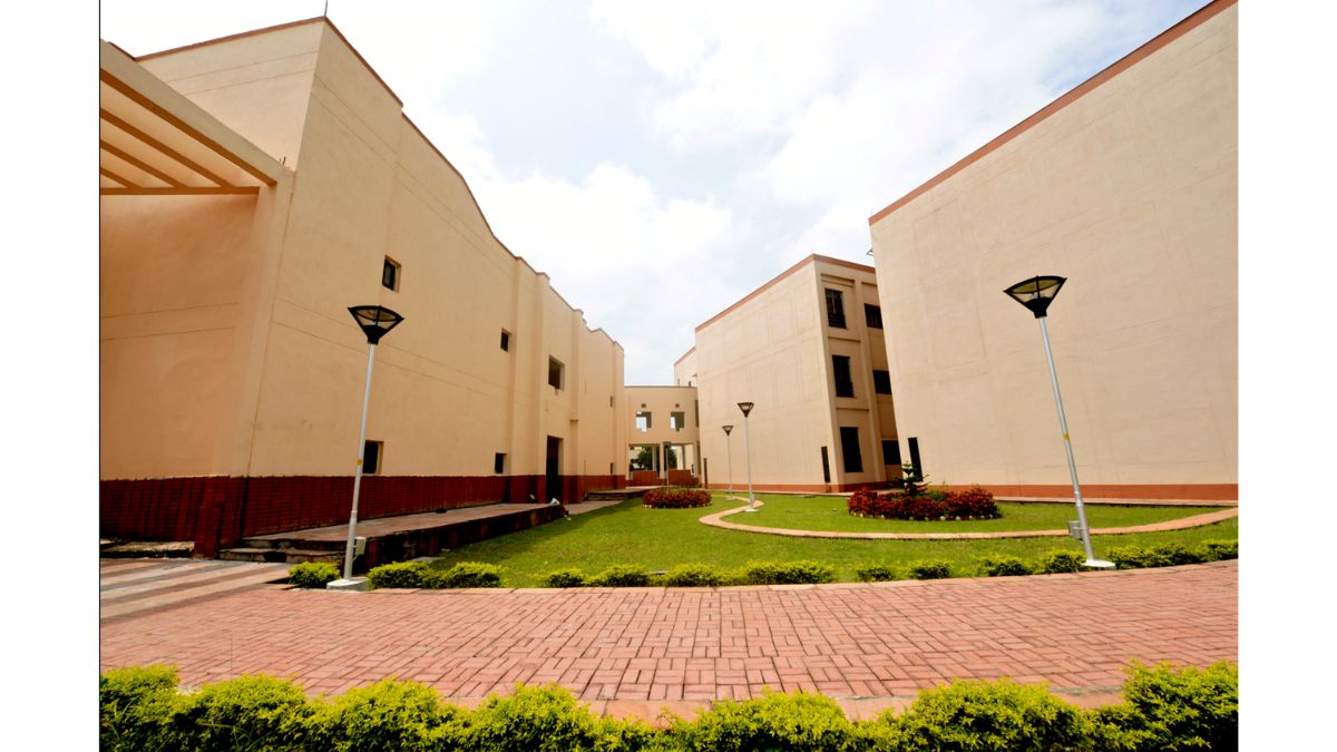 Shaping the Future of Leadership: IIM Indore, TimesPro launch Senior Management Programme for AI-Driven Business Management