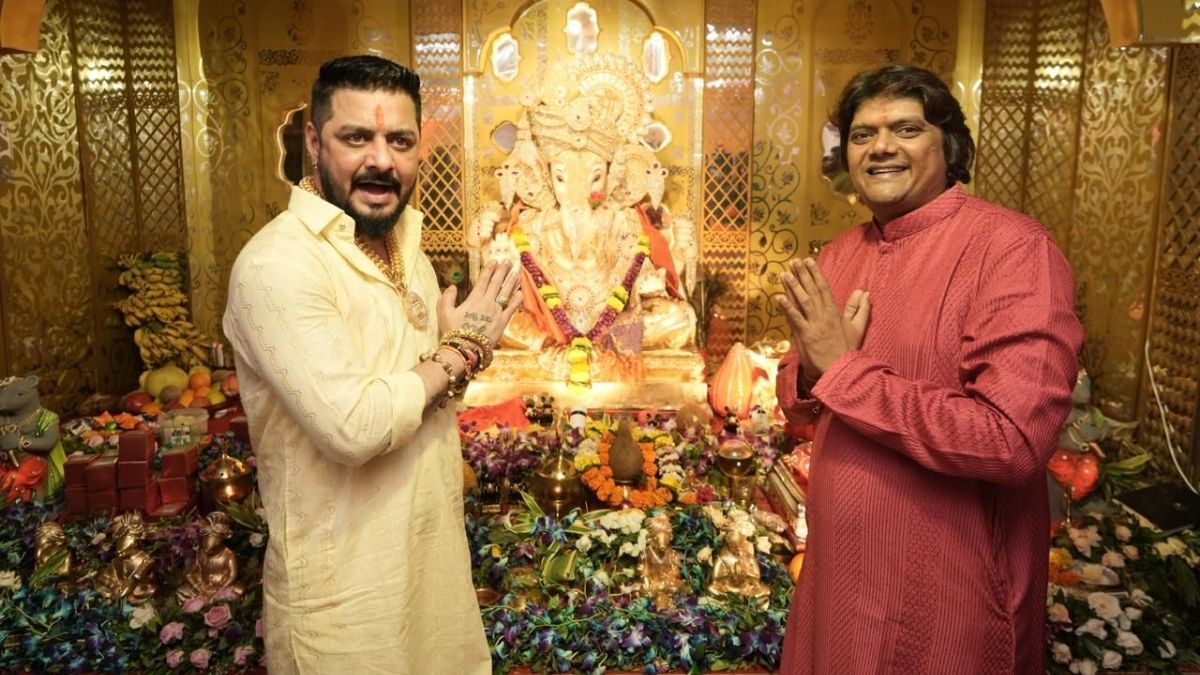 Mumbai’s Most Epic Ganpati Celebration: Mumbai Cha Sheth’s Open Double Decker Tour